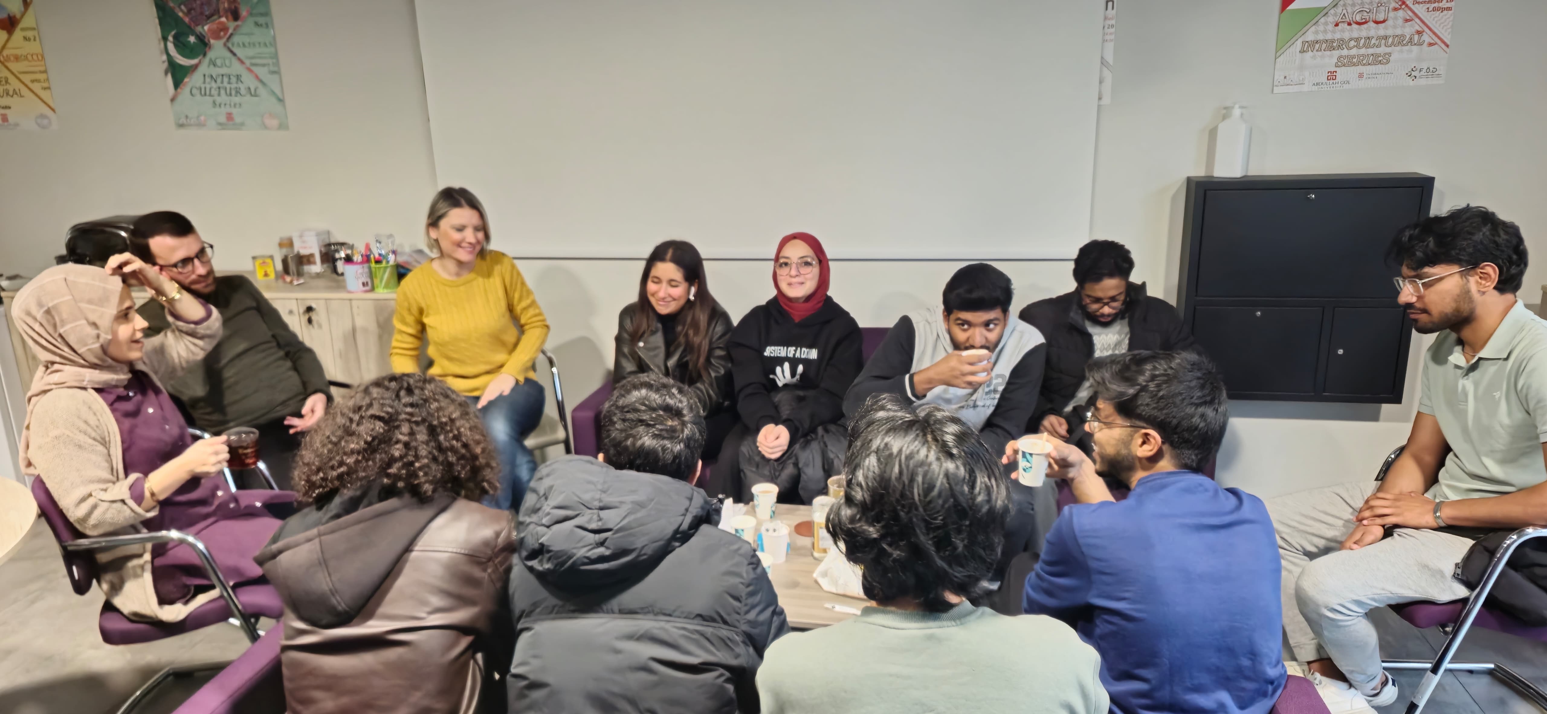 agu-international-office-meets-with-volunteers
